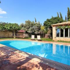 Отель Vouliagmeni Villa бассейн