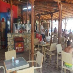 Отель Mucobega Hotel Албания, Саранда - отзывы, цены и фото номеров - забронировать отель Mucobega Hotel онлайн гостиничный бар