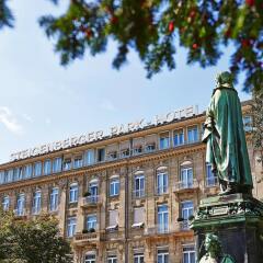 Отель Steigenberger Parkhotel Дюссельдорф приотельная территория фото 2