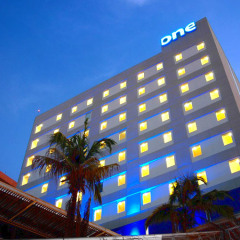 Отель One Acapulco Costera