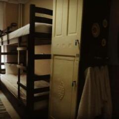 Authentic Belgrade Centre Hostel сейф в номере