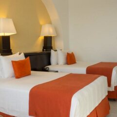 Отель Holiday Inn Ixtapa комната для гостей фото 5