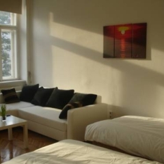 Апартаменты Vienna-apartment-one Halbgasse Вена комната для гостей фото 2
