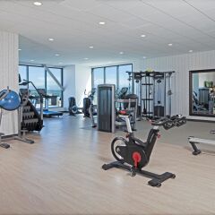 H Hotel Los Angeles, Curio Collection by Hilton фитнесс-зал фото 2