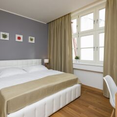 Hotel Garden Court комната для гостей