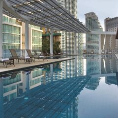 Отель Ascott Kuala Lumpur Малайзия, Куала-Лумпур - 1 отзыв об отеле, цены и фото номеров - забронировать отель Ascott Kuala Lumpur онлайн бассейн фото 2