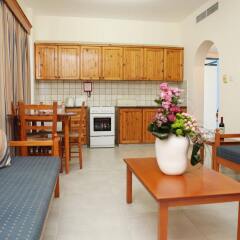 Kefalos - Damon Hotel Apartments комната для гостей фото 3