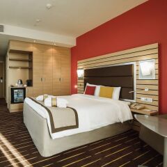 Гостиница Mercure Сочи Центр в Сочи - забронировать гостиницу Mercure Сочи Центр, цены и фото номеров сейф в номере