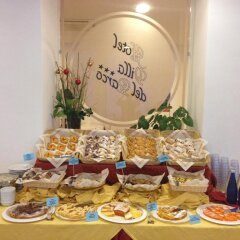 Hotel Villa Del Parco Римини питание