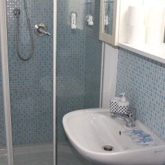 Отель Central Beds Италия, Флоренция - отзывы, цены и фото номеров - забронировать отель Central Beds онлайн ванная