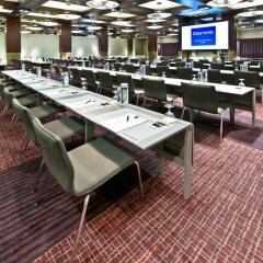 Отель Dorint Hotel am Heumarkt Köln Германия, Кёльн - 2 отзыва об отеле, цены и фото номеров - забронировать отель Dorint Hotel am Heumarkt Köln онлайн помещение для мероприятий фото 2