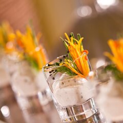 Отель Imperial Riding School Renaissance Vienna Hotel Австрия, Вена - 2 отзыва об отеле, цены и фото номеров - забронировать отель Imperial Riding School Renaissance Vienna Hotel онлайн питание фото 2