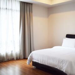 Отель Kia Peng Apartment at KL Pavilion Малайзия, Куала-Лумпур - отзывы, цены и фото номеров - забронировать отель Kia Peng Apartment at KL Pavilion онлайн комната для гостей фото 2