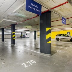 Апартаменты Prague Luxury Apartments парковка