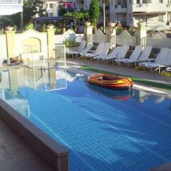 Konak Apartments Турция, Мармарис - отзывы, цены и фото номеров - забронировать отель Konak Apartments онлайн бассейн фото 2