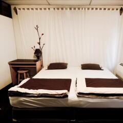 Suk11 Hostel Бангкок комната для гостей фото 3
