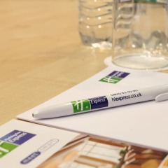Отель Holiday Inn Express Birmingham Redditch удобства в номере