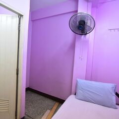 Отель Khaosan Rainbow Hostel Таиланд, Бангкок - отзывы, цены и фото номеров - забронировать отель Khaosan Rainbow Hostel онлайн удобства в номере