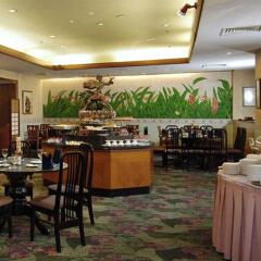 Отель Berjaya Penang Hotel Малайзия, Пенанг - 1 отзыв об отеле, цены и фото номеров - забронировать отель Berjaya Penang Hotel онлайн питание фото 2