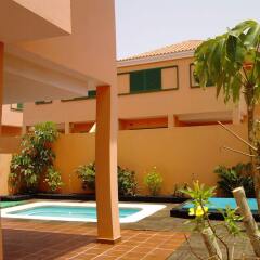 Отель Villas Las Norias Испания, Тарахалехо - отзывы, цены и фото номеров - забронировать отель Villas Las Norias онлайн бассейн