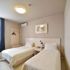 Отель Jinjiang Inn Xiamen University Zhongshan Road Китай, Сямынь - отзывы, цены и фото номеров - забронировать отель Jinjiang Inn Xiamen University Zhongshan Road онлайн комната для гостей