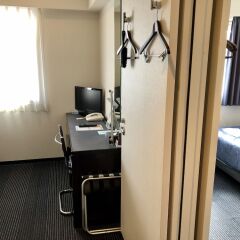 Отель Mid In Meguro-Ekimae Япония, Токио - отзывы, цены и фото номеров - забронировать отель Mid In Meguro-Ekimae онлайн сейф в номере