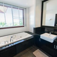 Отель Luxury Seaview Pool Villa at Chalong ванная фото 2