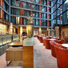 Отель Eurostars Berlin гостиничный бар фото 3