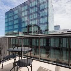 Отель ShortStayPoland Mennica Residence (B52) Польша, Варшава - отзывы, цены и фото номеров - забронировать отель ShortStayPoland Mennica Residence (B52) онлайн балкон
