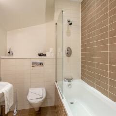 Апартаменты Charlotte Sq. Apartment Private Garden Эдинбург ванная фото 2