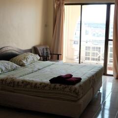 Апартаменты Parinyas Apartment Паттайя комната для гостей фото 2