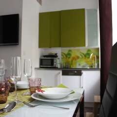 Апартаменты GoVienna Small Modern Apartment Вена в номере