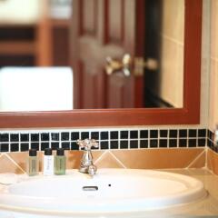 Отель Priew Wan Guesthouse Патонг ванная