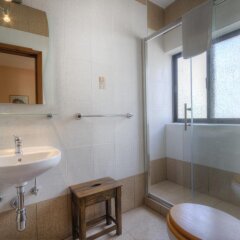 Отель Green Grove Guest House Мальта, Свики - отзывы, цены и фото номеров - забронировать отель Green Grove Guest House онлайн ванная