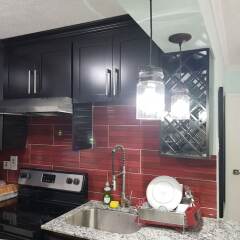 Отель New Kingston Apt at Kensington Court в номере
