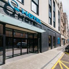 Q Hotel Plus Katowice парковка