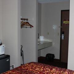Coratel Inn and Suites Maple Grove in Maple Grove, United States of America from 83$, photos, reviews - zenhotels.com