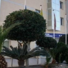 Hotel Villasegura Ориуэла вид на фасад