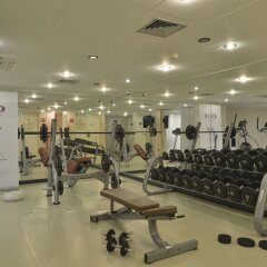 Отель Crowne Plaza Toulouse Франция, Тулуза - 1 отзыв об отеле, цены и фото номеров - забронировать отель Crowne Plaza Toulouse онлайн фитнесс-зал фото 3