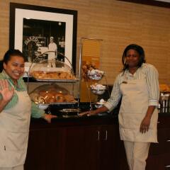Отель Hampton Inn Newark Airport США, Элизабет - отзывы, цены и фото номеров - забронировать отель Hampton Inn Newark Airport онлайн питание фото 2