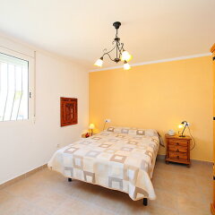 Отель Casa Joli, Tossal Gros - Three Bedroom Испания, Фуэнте-Энкаррос - отзывы, цены и фото номеров - забронировать отель Casa Joli, Tossal Gros - Three Bedroom онлайн детские мероприятия фото 2