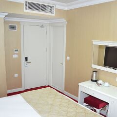 Oguzhan Hotel сейф в номере