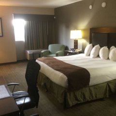 Quality Inn & Suites in Charleston, United States of America from 108$, photos, reviews - zenhotels.com guestroom photo 3