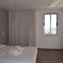 Отель Capital Coast Resort & Spa комната для гостей фото 5