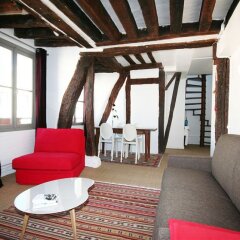 Апартаменты My Apartment in Paris Louvre Париж комната для гостей фото 2