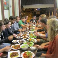 Dalat Friendly Fun Hostel Далат питание