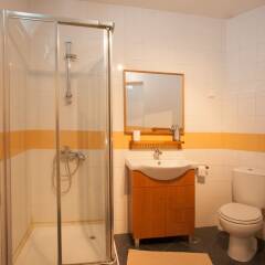 Отель Ericeira Surf Camp ванная