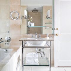 Отель The Pierre, A Taj Hotel, New York США, Нью-Йорк - отзывы, цены и фото номеров - забронировать отель The Pierre, A Taj Hotel, New York онлайн ванная фото 2