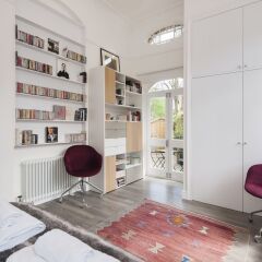 Отель Luxurious Hampstead Home with Gorgeous Garden развлечения