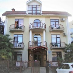 Гостиница Vereschaginskiy Guest House в Сочи отзывы, цены и фото номеров - забронировать гостиницу Vereschaginskiy Guest House онлайн вид на фасад